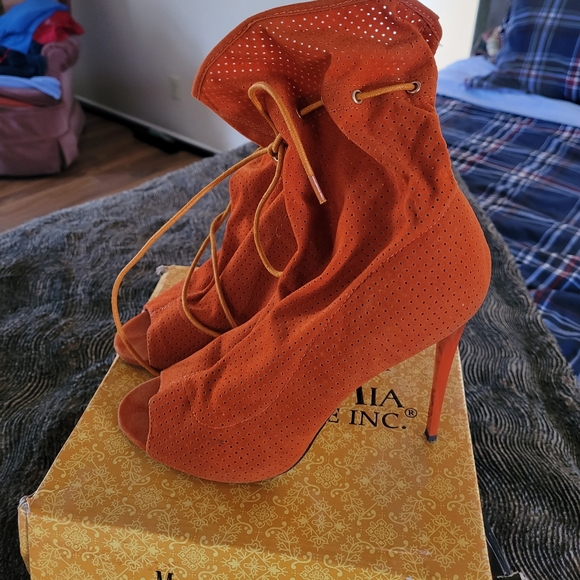 Shoes - Sexy ankle bootie
